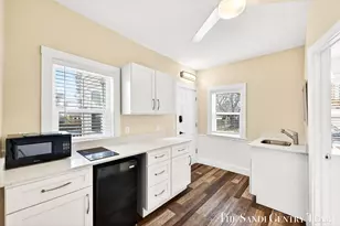 209 Clinton Ave, Grand Haven, MI 49417 - Photo 23