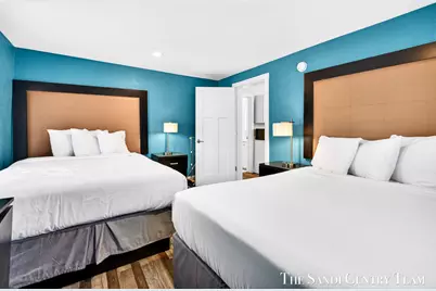 209 Clinton Avenue, Grand Haven, MI 49417 - Photo 11