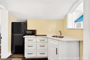 209 Clinton Ave, Grand Haven, MI 49417 - Photo 29