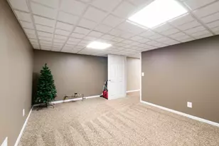 14836 Plymouth Crossing, Plymouth, MI 48170 - Photo 57