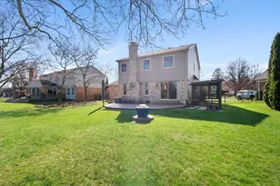 14836 Plymouth Crossing, Plymouth, MI 48170 - Photo 9