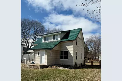 301 N Kennefic Street, Yale, MI 48097 - Photo 3