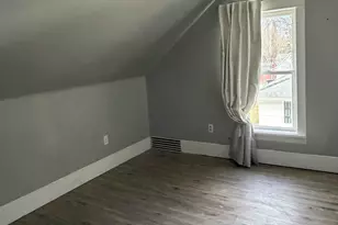 301 N Kennefic St, Yale, MI 48097 - Photo 5