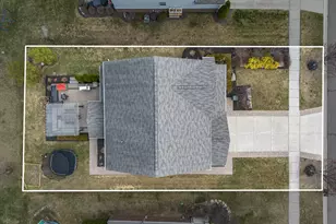 57662 Village Dr, New Hudson, MI 48165 - Photo 81