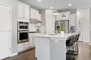 57662 Village Dr, New Hudson, MI 48165 - Photo 23