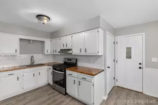 418 56th St SE, Kentwood, MI 49548 - Photo 7