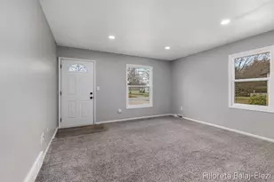 418 56th St SE, Kentwood, MI 49548 - Photo 3