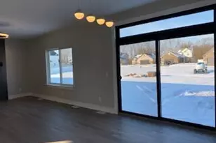 301 White Owl Ln, Dundee, MI 48131 - Photo 5