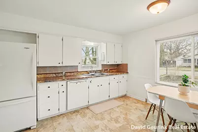 175 E 32nd Street, Holland, MI 49423 - Photo 7