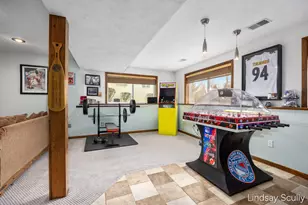 7855 Meadowood Dr, Hudsonville, MI 49426 - Photo 35