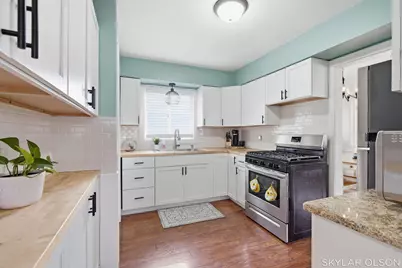 1872 Arbor Avenue, Norton Shores, MI 49441 - Photo 13