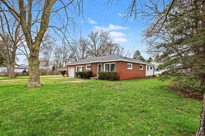 609 E Railroad Street, Bronson, MI 49028 - Photo 3