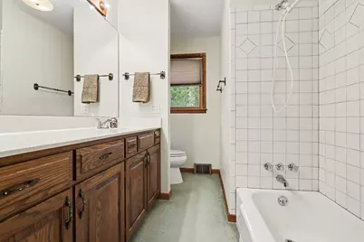 713 Wilshire Drive, Sturgis, MI 49091 - Photo 13