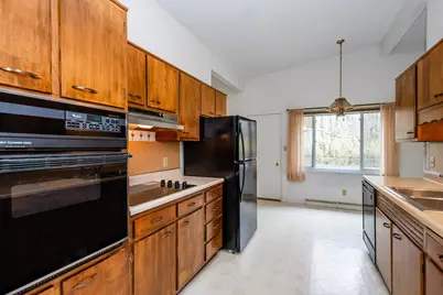 6731 Bayview Drive, Coloma, MI 49038 - Photo 11