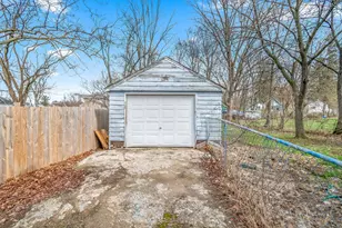 138 Pierce Ave, Jackson, MI 49203 - Photo 7