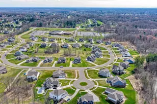 2399 Walnut View Dr, Howell, MI 48855 - Photo 69