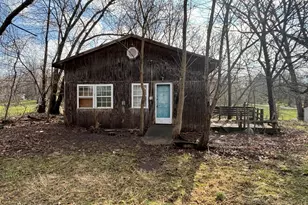 417 Lockwood St, Jackson, MI 49203 - Photo 1