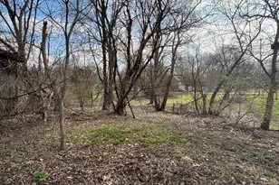 417 Lockwood St, Jackson, MI 49203 - Photo 5