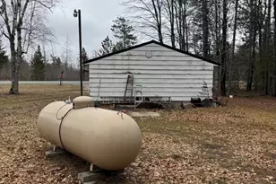 10365 Cadillac Dr, Lake, MI 48632 - Photo 19