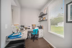 2430 Meadow Hills Dr, Ann Arbor, MI 48108 - Photo 11