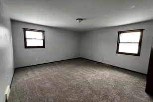 3990 Camelot Dr SE, Grand Rapids, MI 49546 - Photo 17