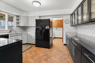 811 Winter Ave, Big Rapids, MI 49307 - Photo 5