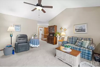 3167 Maple Villa Drive SE, Grand Rapids, MI 49508 - Photo 9