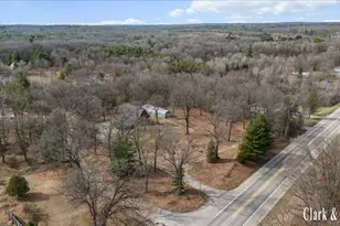 11496 SW Greenville Rd, Greenville, MI 48838 - Photo 31