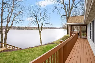 9895 Lakeview Dr, Berrien Springs, MI 49103 - Photo 9