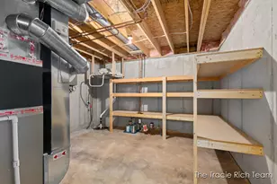 4889 Castle Hill Ct NE, Rockford, MI 49341 - Photo 19