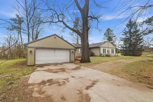 6235 S 12th St, Portage, MI 49024 - Photo 3