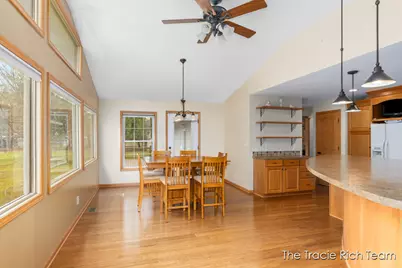 6640 Pine Island Drive NE, Comstock Park, MI 49321 - Photo 15