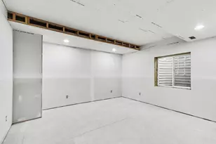 1070 Hawkins Ct, Kalamazoo, MI 49009 - Photo 27