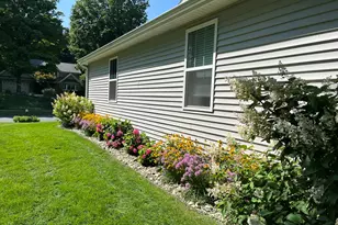 1070 Hawkins Ct, Kalamazoo, MI 49009 - Photo 35