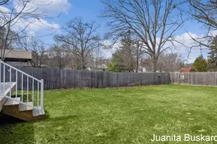 2276 Emens Dr, Muskegon, MI 49444 - Photo 35