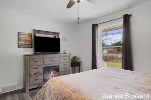 2276 Emens Dr, Muskegon, MI 49444 - Photo 17