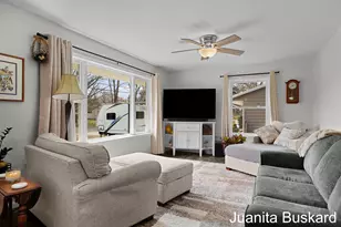 2276 Emens Dr, Muskegon, MI 49444 - Photo 5