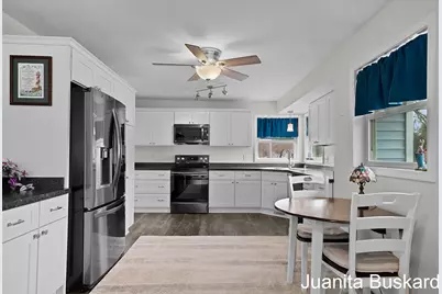 2276 Emens Drive, Muskegon, MI 49444 - Photo 7