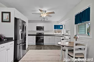 2276 Emens Dr, Muskegon, MI 49444 - Photo 7