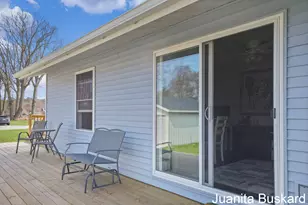 2276 Emens Dr, Muskegon, MI 49444 - Photo 13