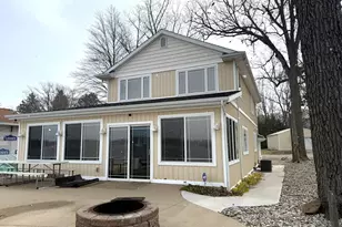 11362 E Shore Dr, Delton, MI 49046 - Photo 3