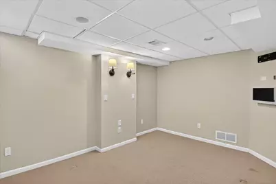 7637 Embassy Drive, Canton, MI 48187 - Photo 37