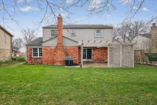 7637 Embassy Dr, Canton, MI 48187 - Photo 43