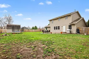 802 Sugar Maple St, Vicksburg, MI 49097 - Photo 31