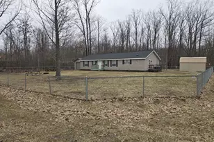 405 Beacon Ln, Roscommon, MI 48653 - Photo 57