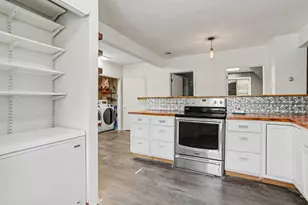 523 E Main St, Hart, MI 49420 - Photo 3