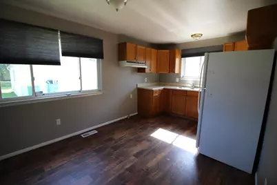 16265 Oakbrook Street, Romulus, MI 48174 - Photo 7