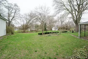 916 James St, Plainwell, MI 49080 - Photo 39