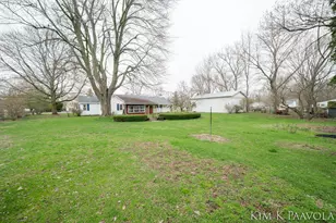916 James St, Plainwell, MI 49080 - Photo 43