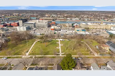 810 Livingston Avenue NE, Grand Rapids, MI 49503 - Photo 53